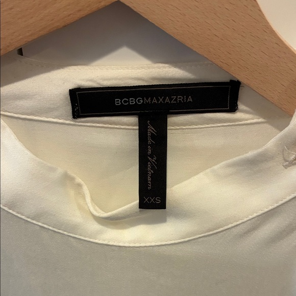 BCBGMaxAzria Cream Button-Detail Blouse - Picture 5 of 5